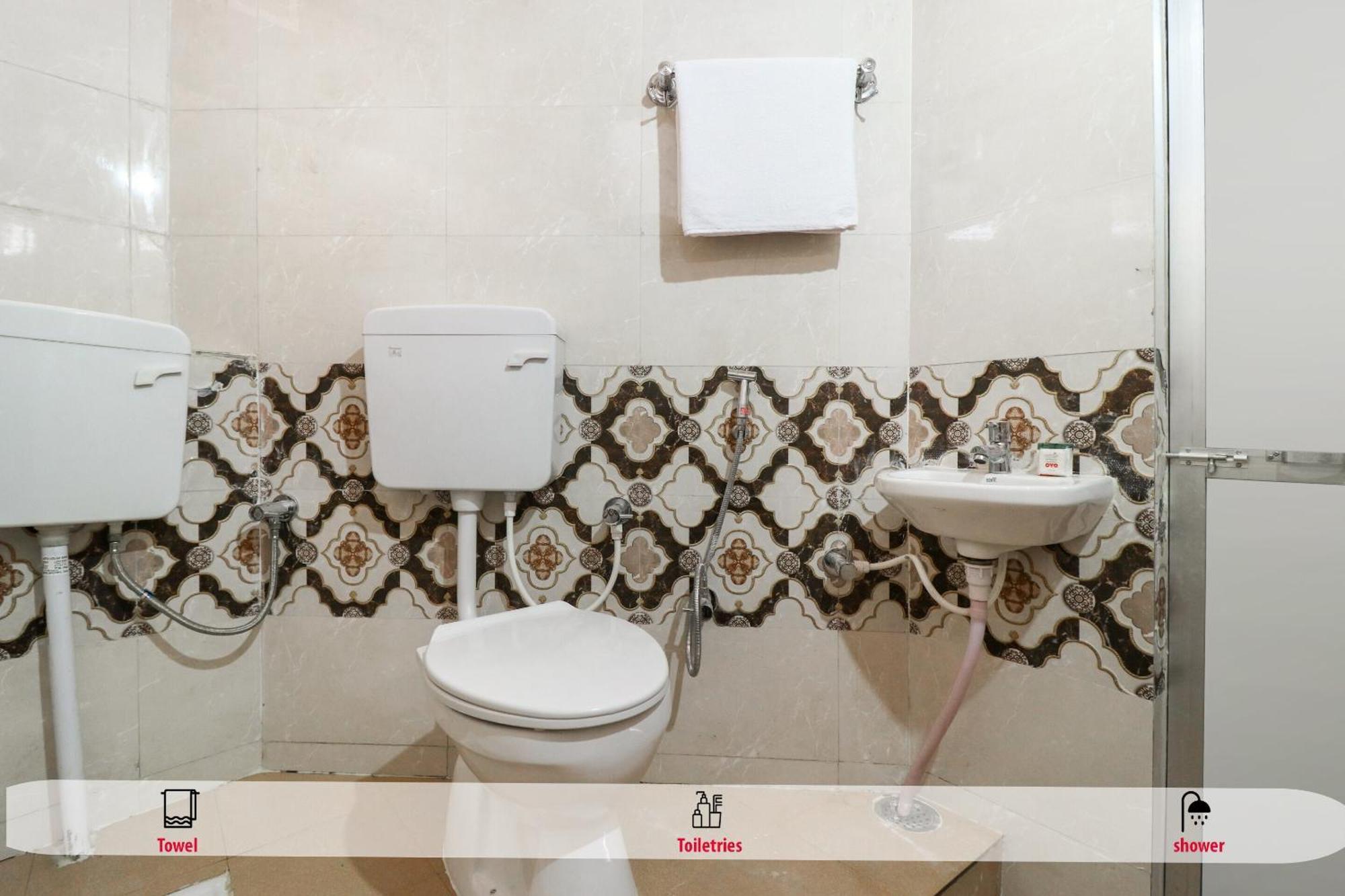 Hotel O New Suhani House Rāmnagar Esterno foto